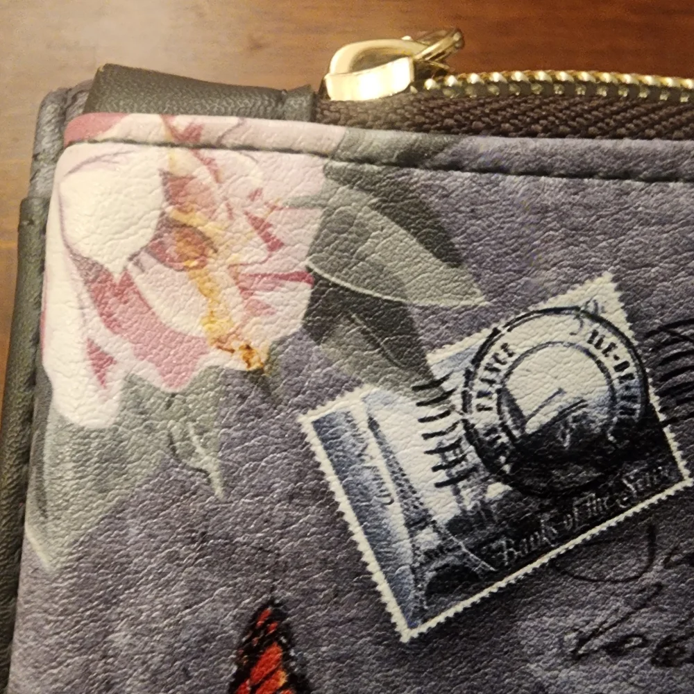 Nicole Lee Faux Leather Trifold Wallet "PARIS" New no Tags - Picture 6 of 14